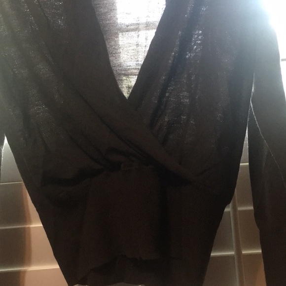 Very pretty dark brown sweater - Picture 3 of 3